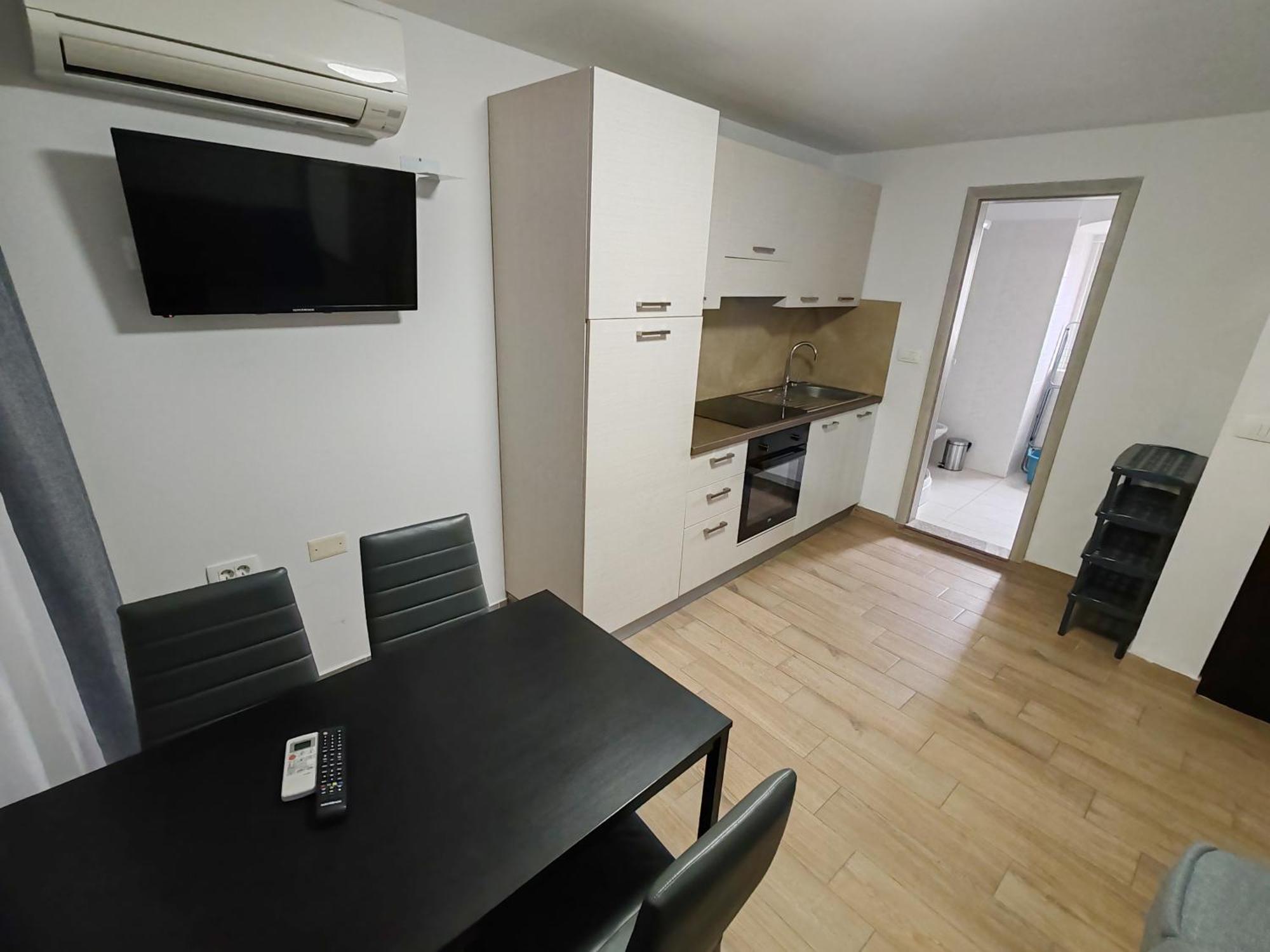 Apartments Lina Koper Exterior photo